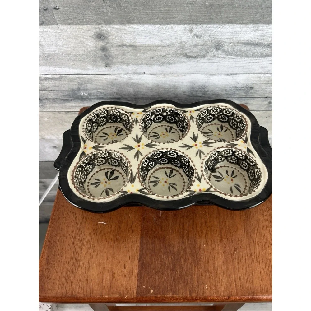 Temp-Tations by Tara Old World Muffin Pan - Confetti Black With Recipes